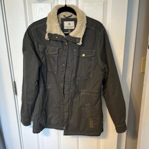Legendary Whitetails Gray Field Jacket Sherpa-Lined, excellent condition.